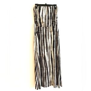 MT Collection Black and White Strapless Sheath Dress